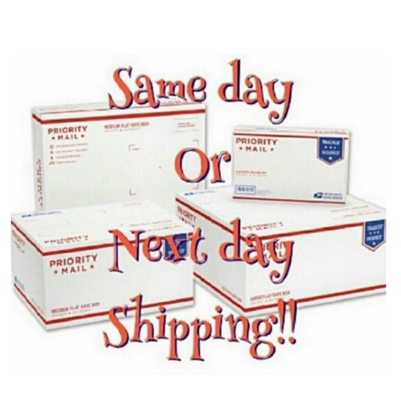 Vintage Christmas Village Pleasant Hill Train Station Translucent Light Up House - Picture 12 of 16